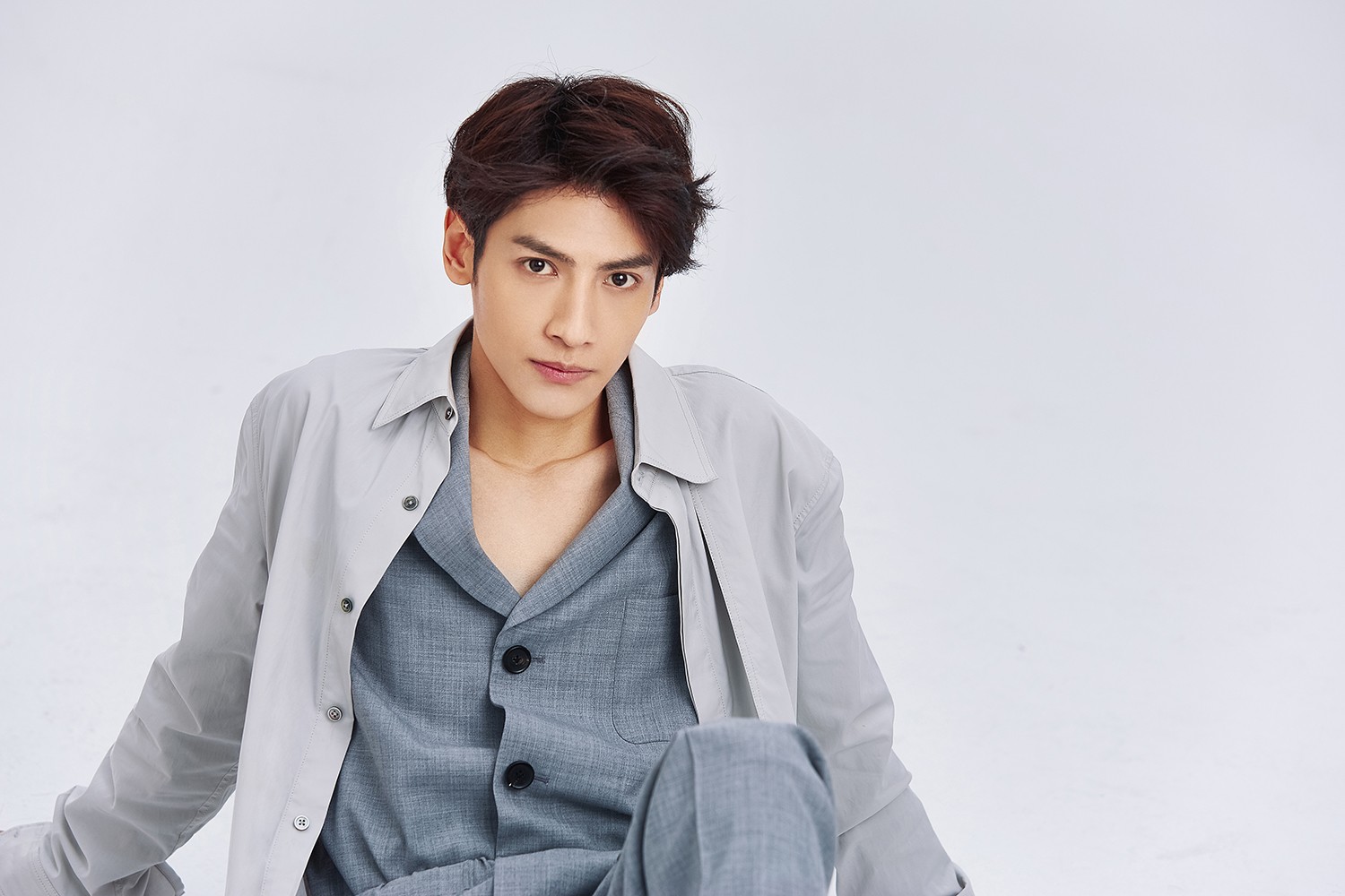 罗云熙最新写真曝光 新剧《香蜜沉沉烬如霜》将播引关注