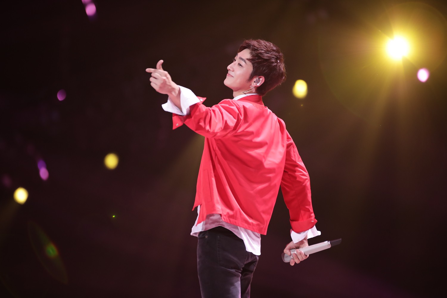 中国梦之声下一站传奇燃炸首播热椅争夺战吹响号角