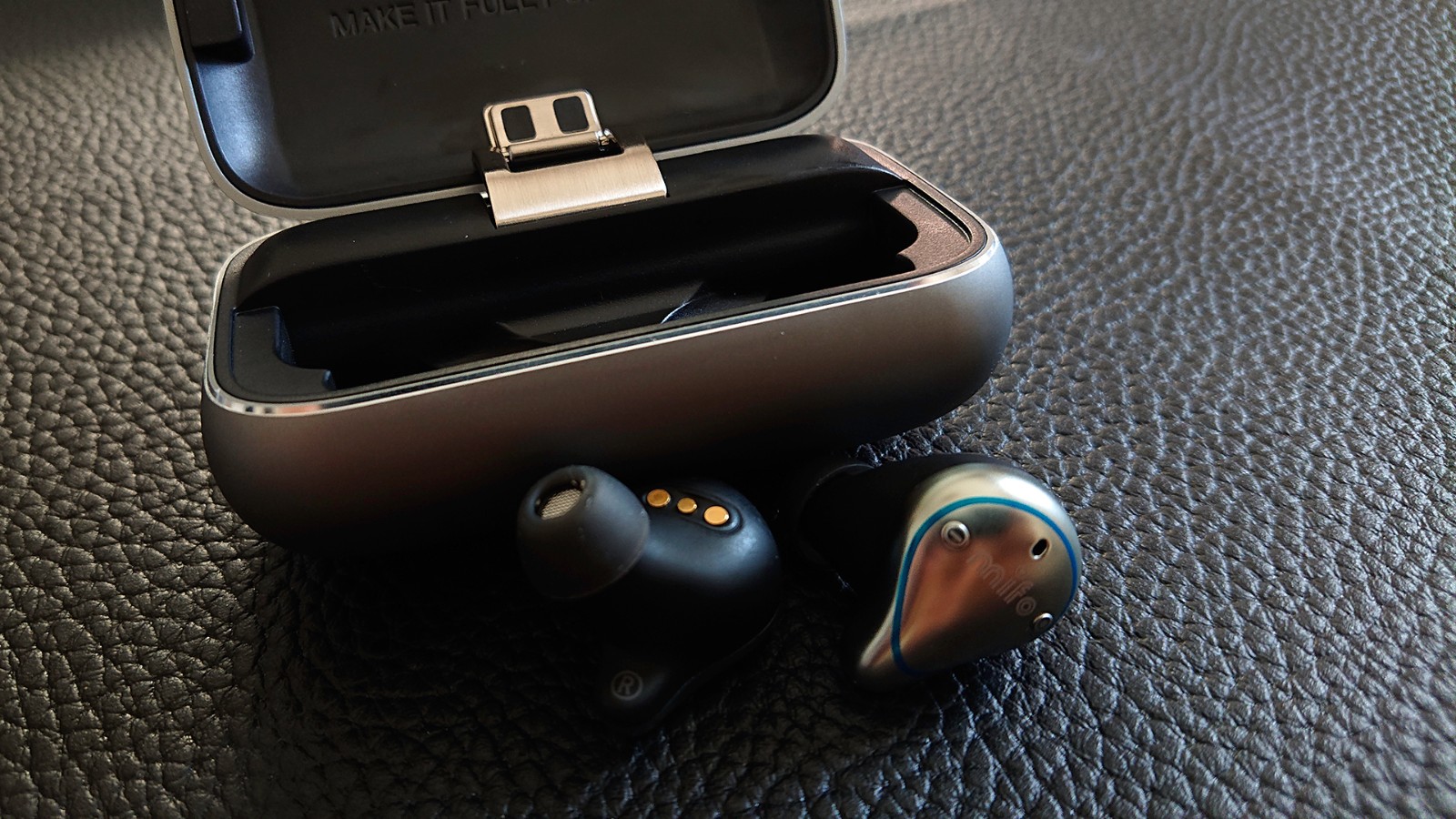 全频动铁真无线魔浪o5蓝牙耳机上手体验