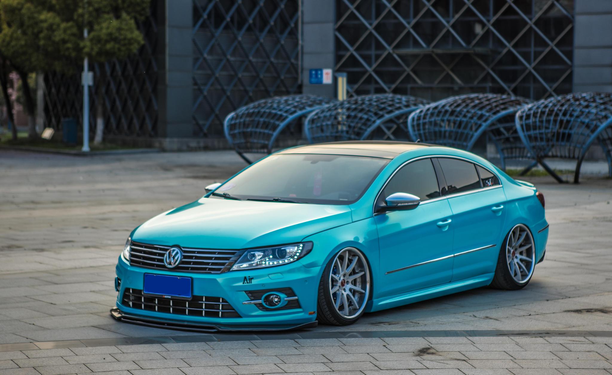 大众cc原本很个性了,改装成"冰雪蓝"配色真是非常骚气!