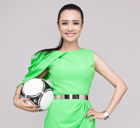 "中国第一足球女主播":王梁