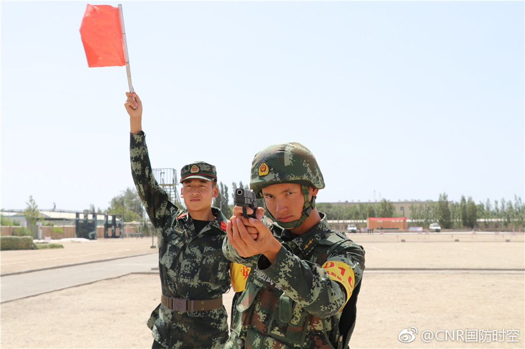 "创纪录,当尖兵"暨应急班比武竞赛现场