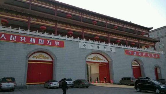 盘点中国高校8大最丑建筑:前三名的造型难以启齿,不可描述