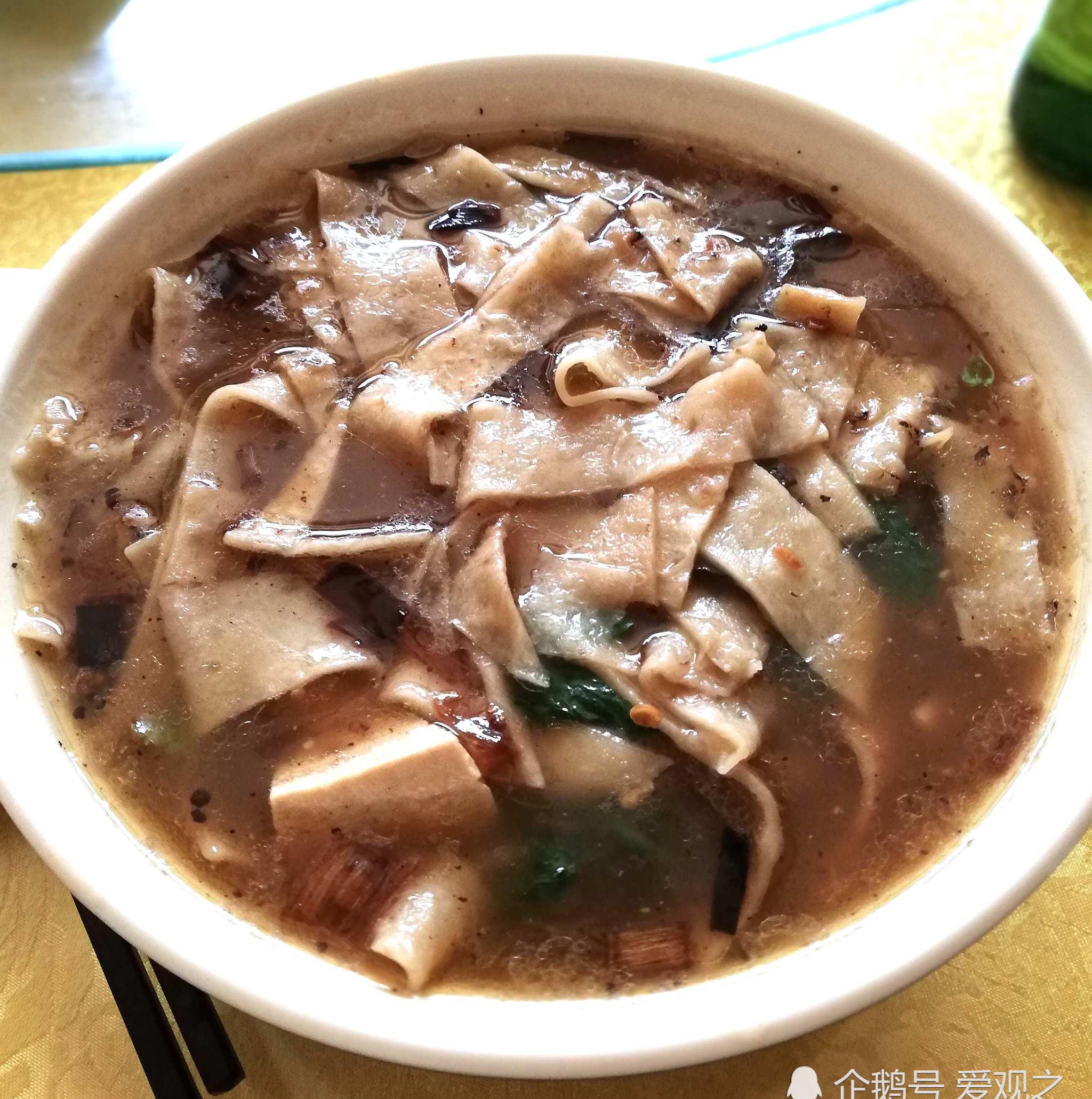 汤鲜味美,营养丰富的留固烩饼.