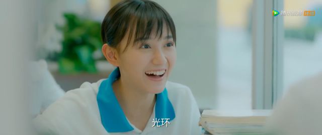 里有青春里最珍贵的"一拍脑门就去做"的勇气|忽而今夏|何洛|脑门_新浪