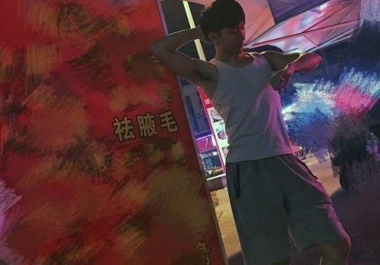 出道七年的谭杰希, 别人整容是换脸, 他整容是换头