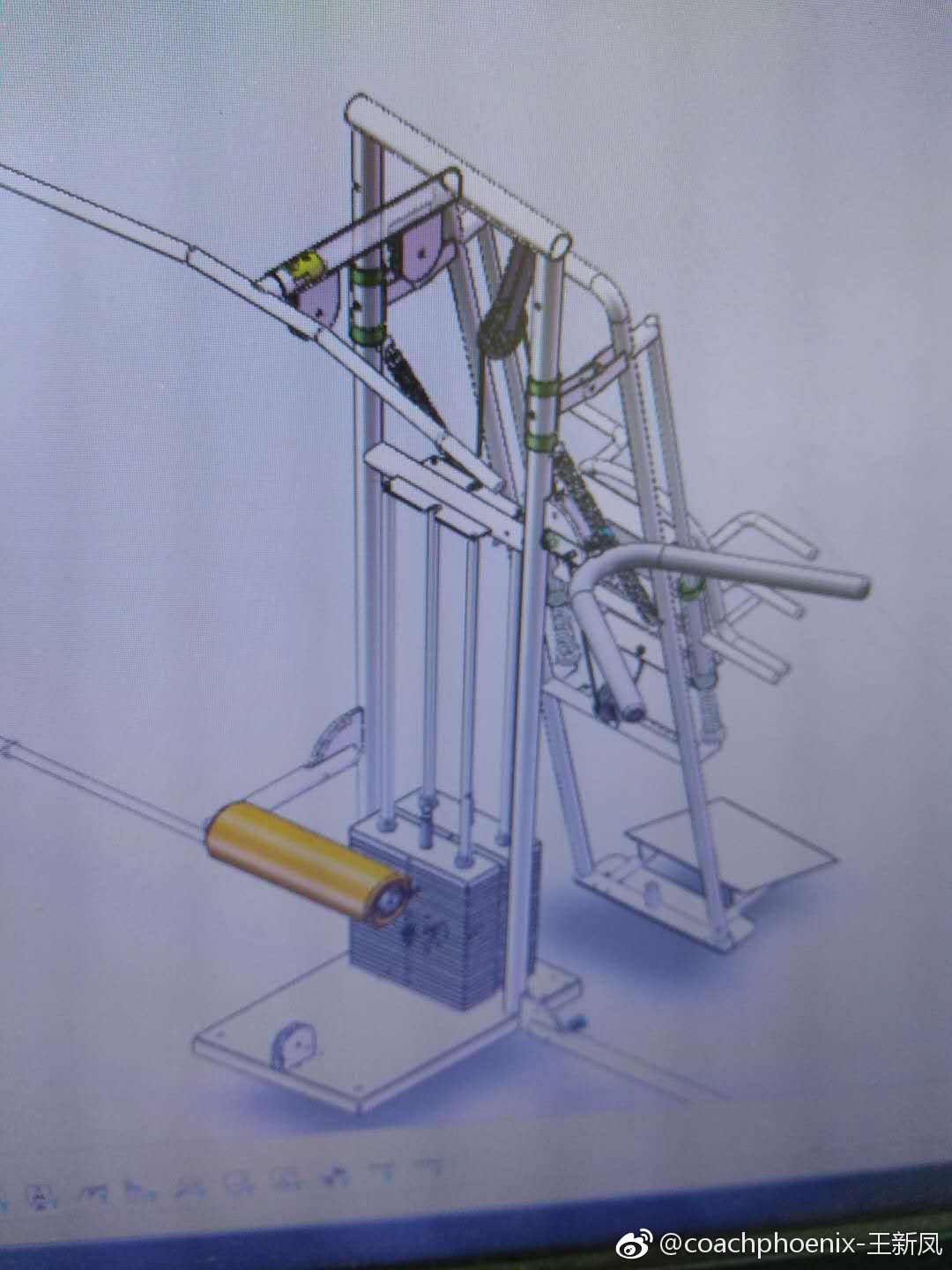 这个是中国第一个国际健美大师陈佳民先生亲自操刀设计的全功能健身器