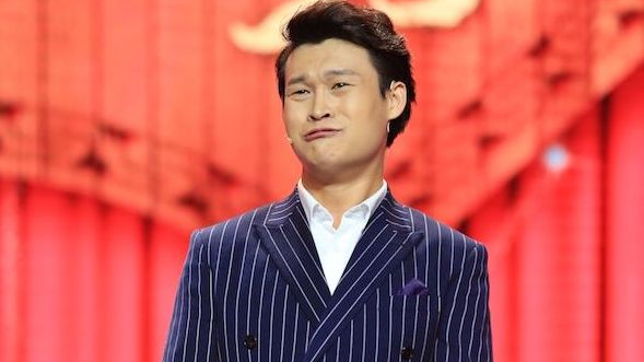 相声《夫妻相处》小沈龙吐槽婚后生活,一天三顿打,笑死人不偿命