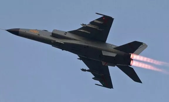 【中国空军都有能隐身的歼-20了,为什么还要生产歼-16?】