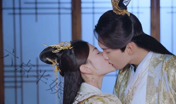 双世宠妃2:2对情侣获得幸福,墨奕怀曲檀儿却阴阳两隔,泪崩