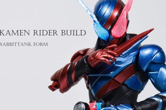假面骑士感觉build的后期力度不够啊