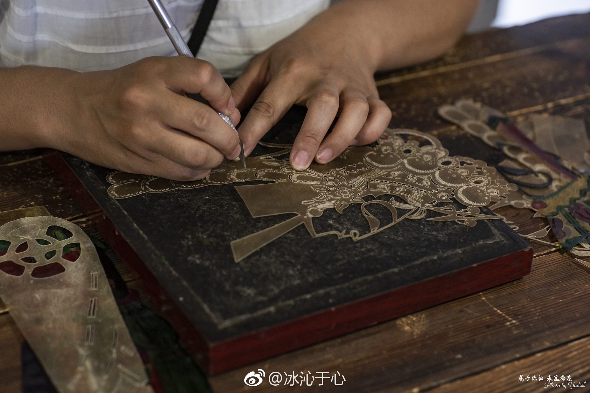 皮影戏,是中国民间古老的传统艺术,老北京人都叫它"驴皮影"