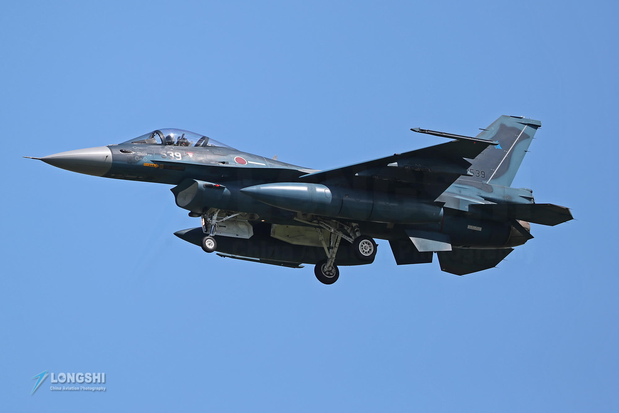 6.7级强烈地震的,深夜战机紧急起飞,实力不一般!