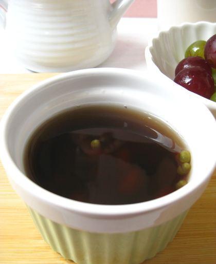 治疗风热感冒发烧,可用"四豆饮".