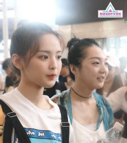 《发明101》杨超越和强东玥现身机场,比照照太残忍,网友:收购摄