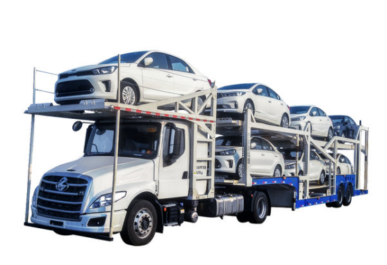 车辆运输车治理政策严格实施 长头轿运乘龙t5"多拉一辆"