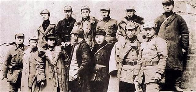 青树坪之战: 钟伟当鱼饵, 白崇禧上钩, 四个师