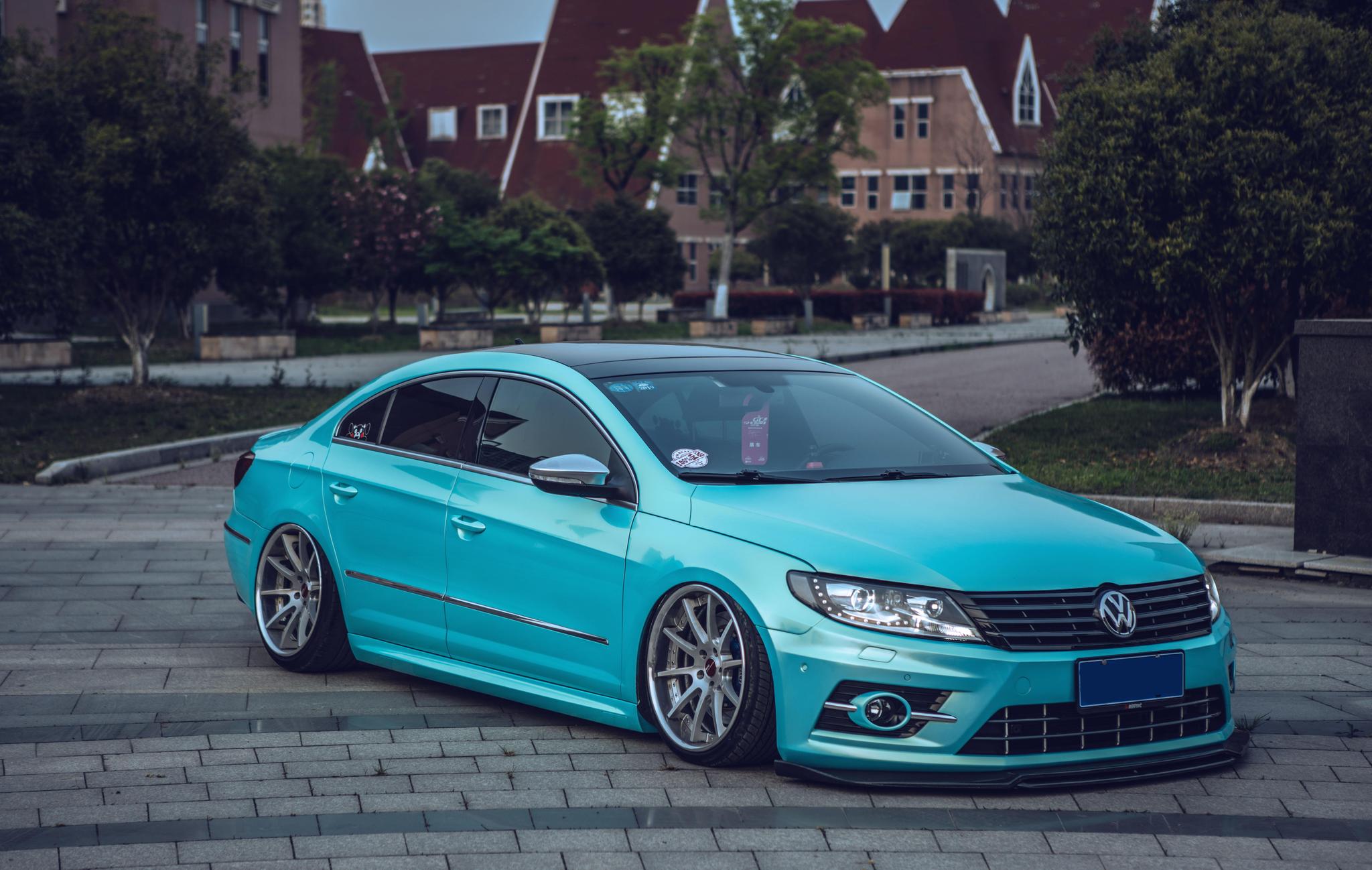 大众cc原本很个性了,改装成"冰雪蓝"配色真是非常骚气!