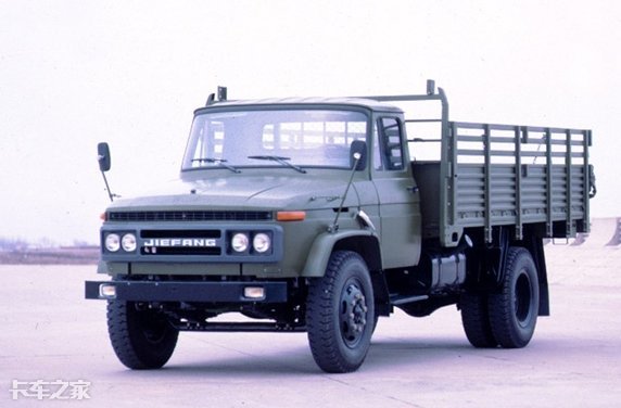 从第一台ca10到新一代j7还记得解放曾经那些经典卡车吗