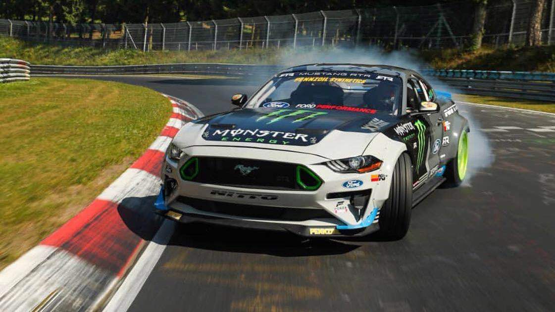 福特·野马 在纽博格林赛道全程漂移跑完