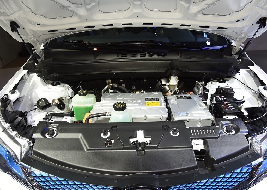 东南汽车再次发力,dx3 ev400解决你的电量焦虑症