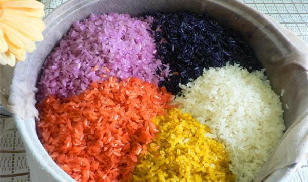 农村这种五颜六色的美食, 味道鲜美回味无穷, 你吃过吗?