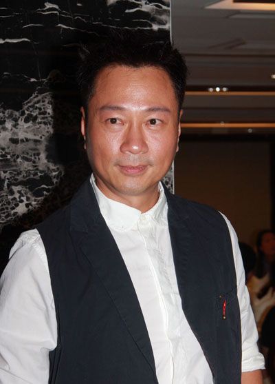 表里不一!荧幕形象很正派,却婚内劈腿抛弃原配,今沦落为三线!