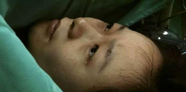 医生这个职业啊,太重要了最后看到张颖的孩子,夏锦菊的孩子,还有那个