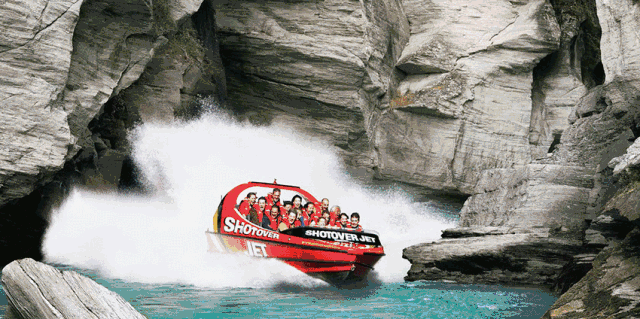 跳伞,蹦极,喷射快艇,高空秋千.