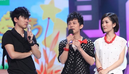 谢娜与张杰的爱情,这么多年不忘初心,网友:何炅功不可没