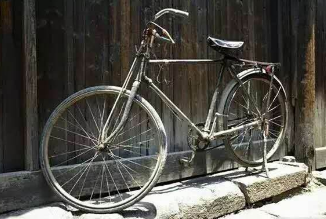 八十年代一辆永久自行车放到现在值多少钱说出来你都不一定会信