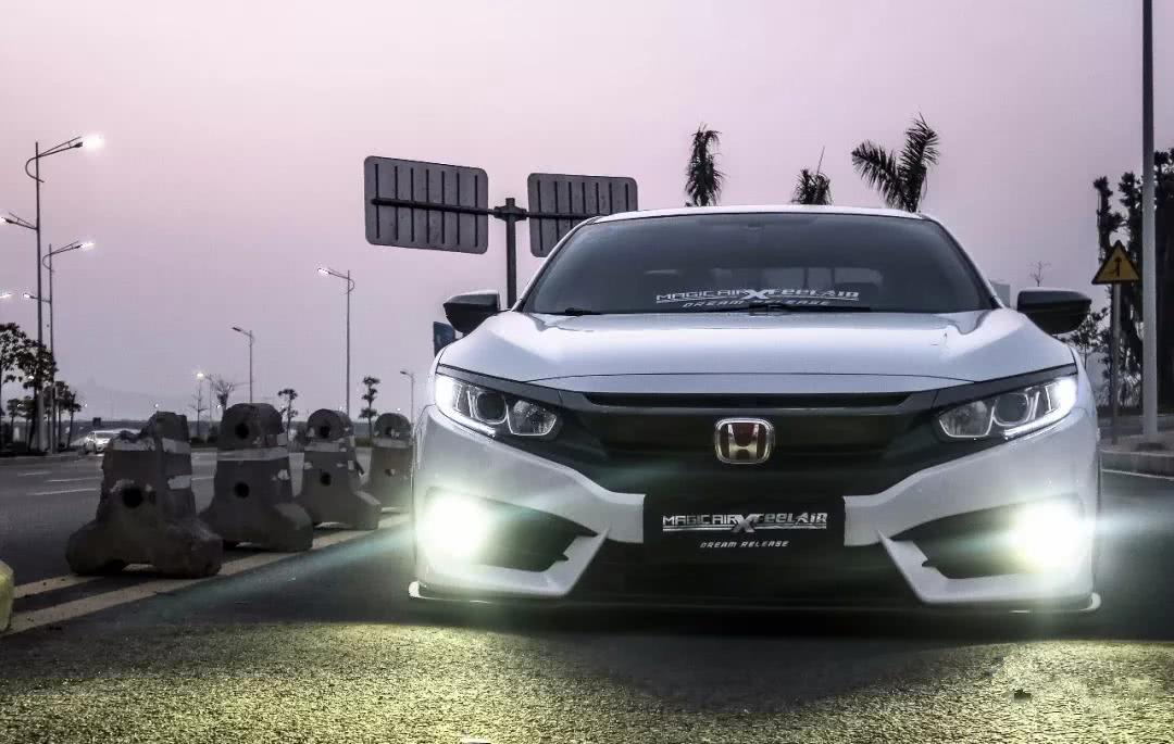 越看越耐看的姿态作品,本田十代思域改装案例!