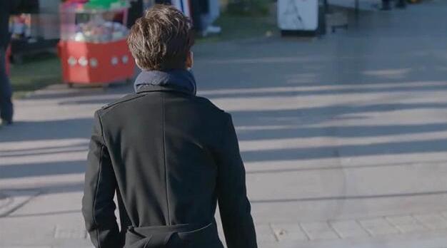 小哇新学了一个网络词"大猪蹄":形容好的男生