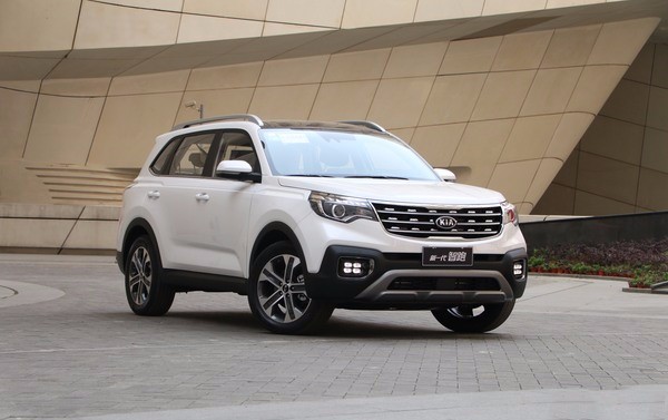 新款起亚智跑4月17日上市主打入门紧凑型suv