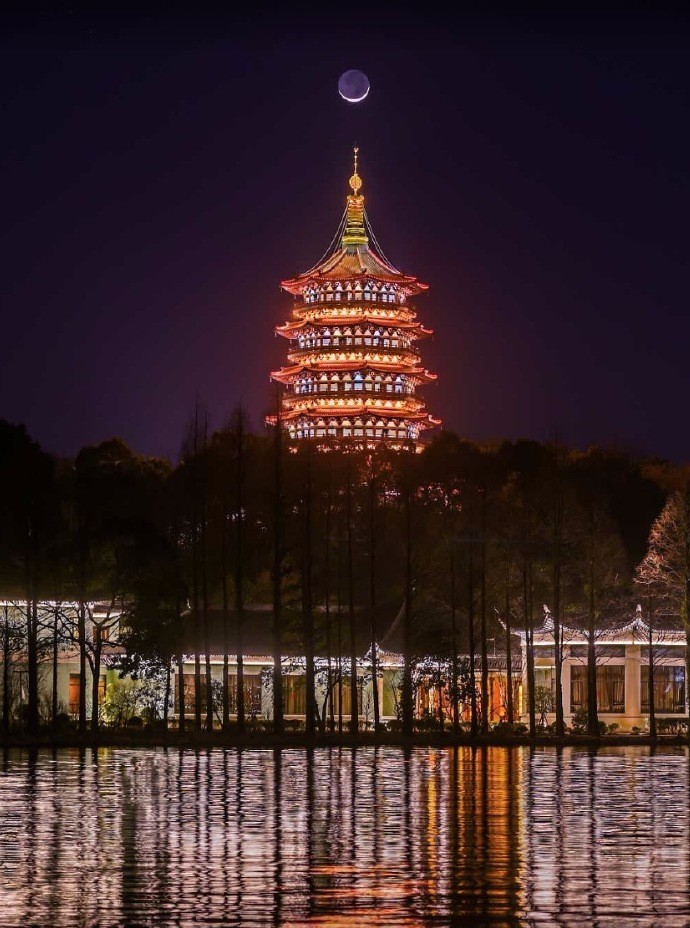 明月高悬照古今, 玉楼千载聚贤人|明月|香亭|柳浪_新浪新闻