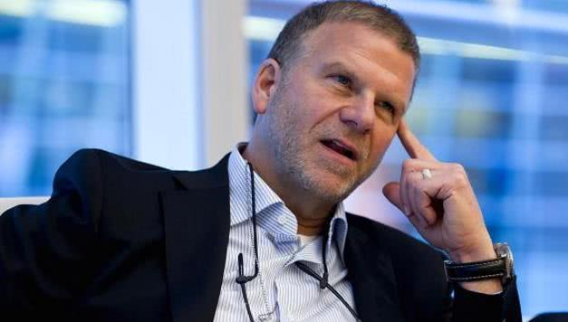 火箭队老板费尔蒂塔还在对阵马刺赛前说过一句话,当记者询问倒费尔