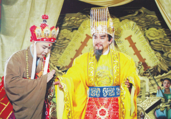 他的主要作品有《西游记》,《三国演义》,《误入青春》,《司马迁》等.