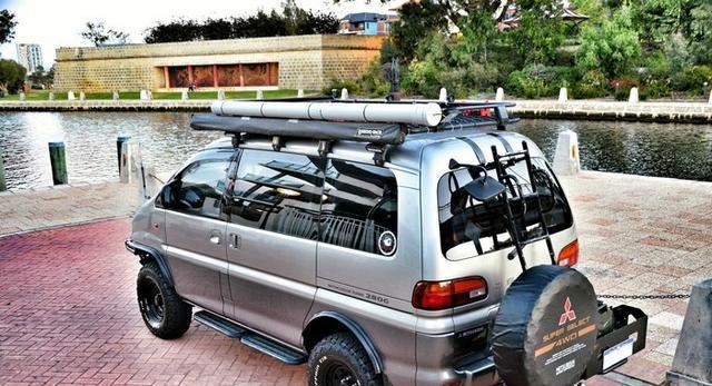 史上最强大的越野面包车爆改三菱l400这外观帅爆了