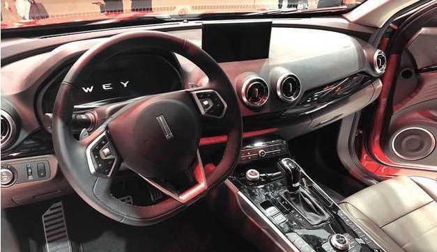 首批长城wey p8抵达4s店,油耗低至2.3l, 16万起果断放弃唐二代