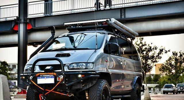 史上最强大的越野面包车爆改三菱l400这外观帅爆了