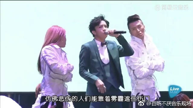 薛之谦搭档刘丹萌合唱初学者两个人的互动堪称