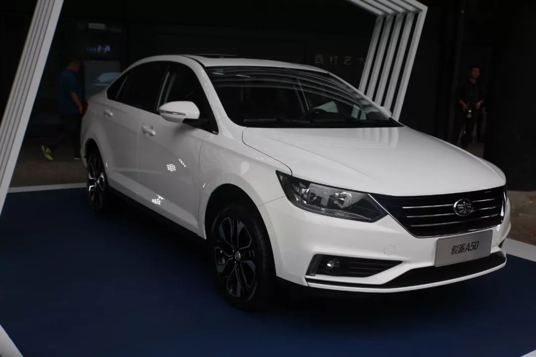 讲情怀更讲实力 天津一汽骏派a50上市