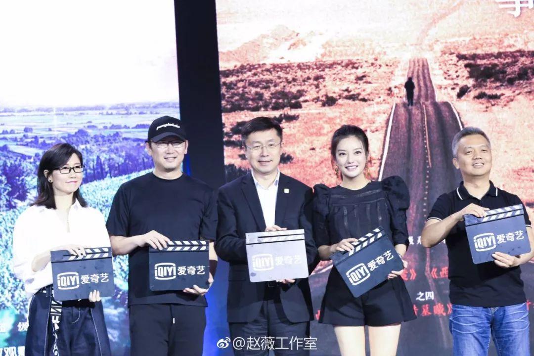 欢喜传媒签约张艺谋、王家卫等王牌导演,唱衰