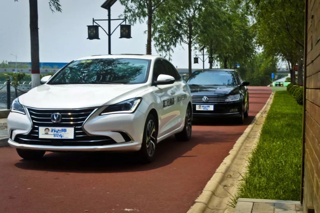 国产家轿新标杆 苏老湿试驾长安第二代逸动