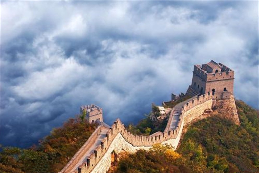 中华民族的脊梁,蜿蜒曲折,奔腾起伏,独具特色的自然景观!