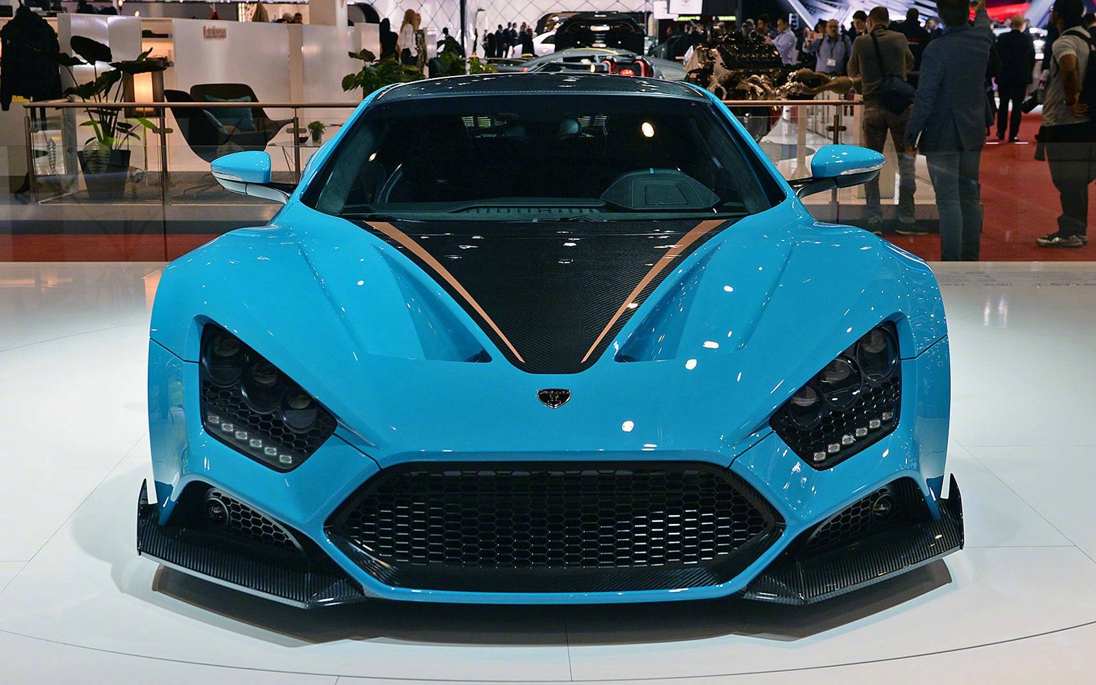 三枚超跑——帕加尼huayra roadster   科尼塞克regera   zenvo ts1 g