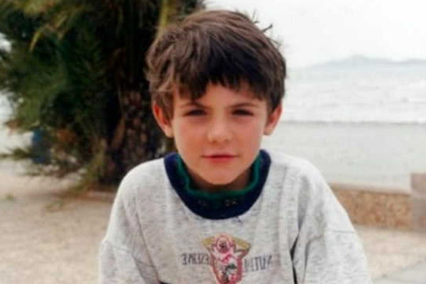 梅西童年照的给100分,c罗给90分,最后一张太迷人!