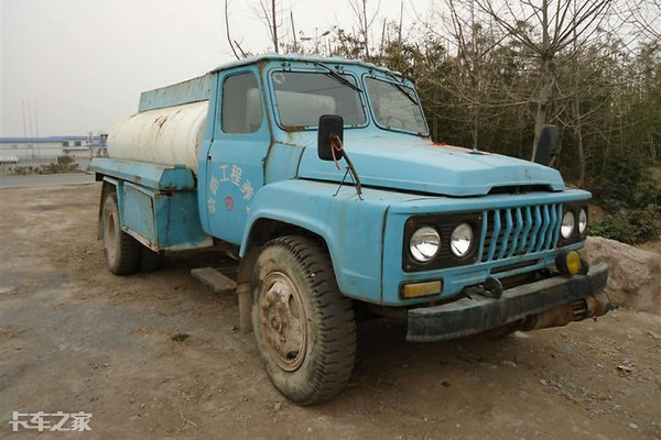 曾经的辉煌东风eq140系列!解放141是一汽第二代产品!