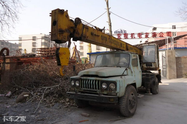 这些老车别说开过了,见过的人都不多,80年代风靡大江南北的卡车