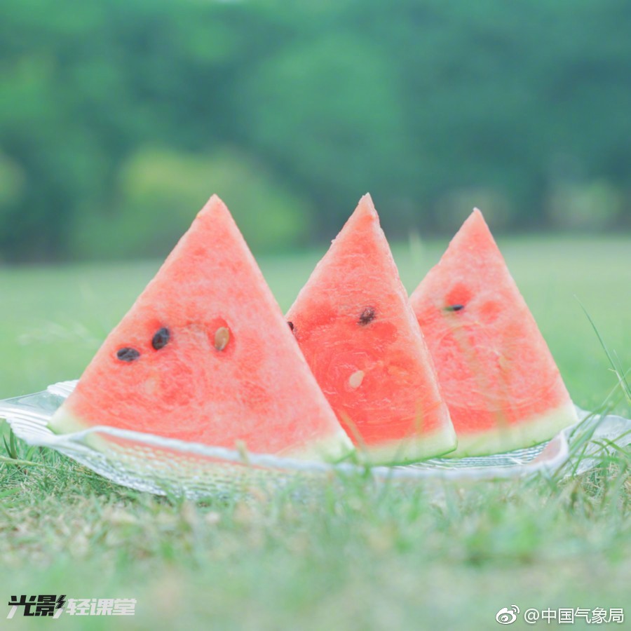 炎炎夏日!分享一组充满清凉感的照片_新浪看点